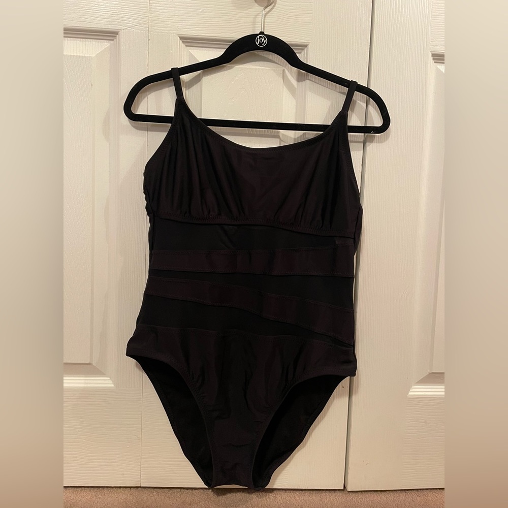 On trend see through mesh panel swimsuit! Target sand and shore! XL